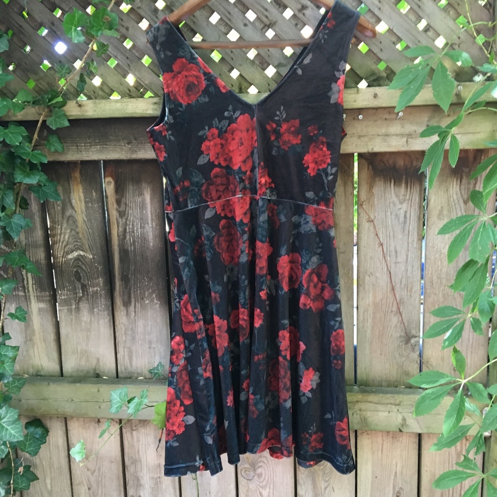 Lily Morgan Velvet Dress